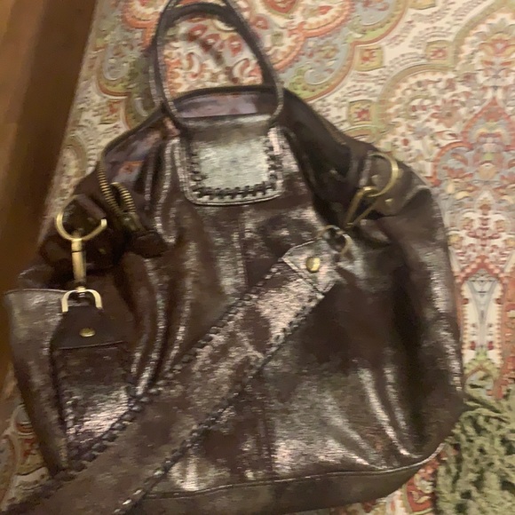 This is the largest bag hobo makes It was purchased in December 2020. - Picture 4 of 5